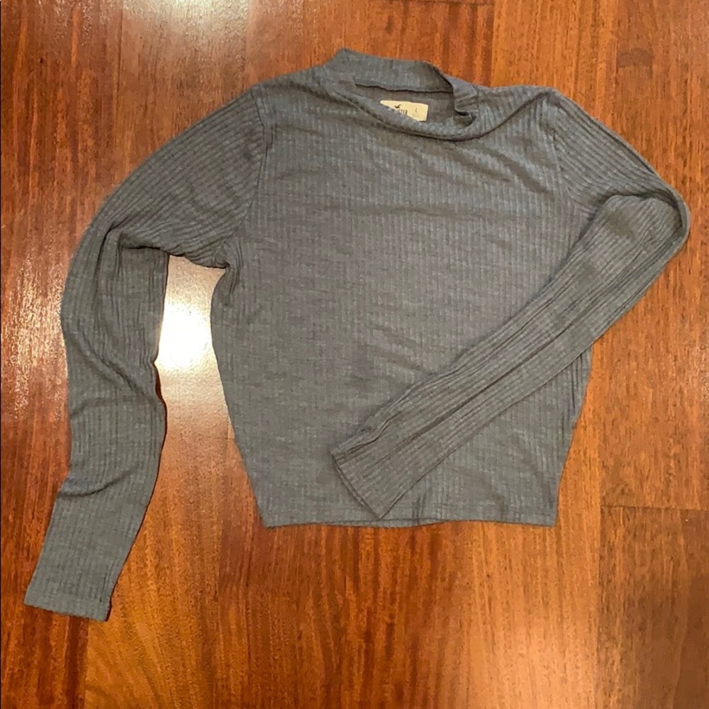 Hollister gray ribbed mock neck long sleeve shirt